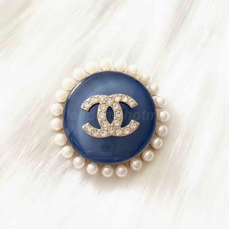 Chanel Brooch 412